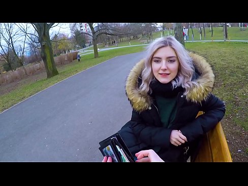 ❤️ Кончаҳои гарми бегонаро барои пул фурӯ мебарад - минет дар парк аз ҷониби Ева Элфи ️❌ Порно босифат дар мо